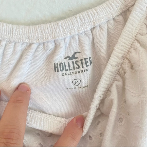 Hollister Cream Smocked Crop Blouse Short Sleeve‎ - Picture 3 of 3
